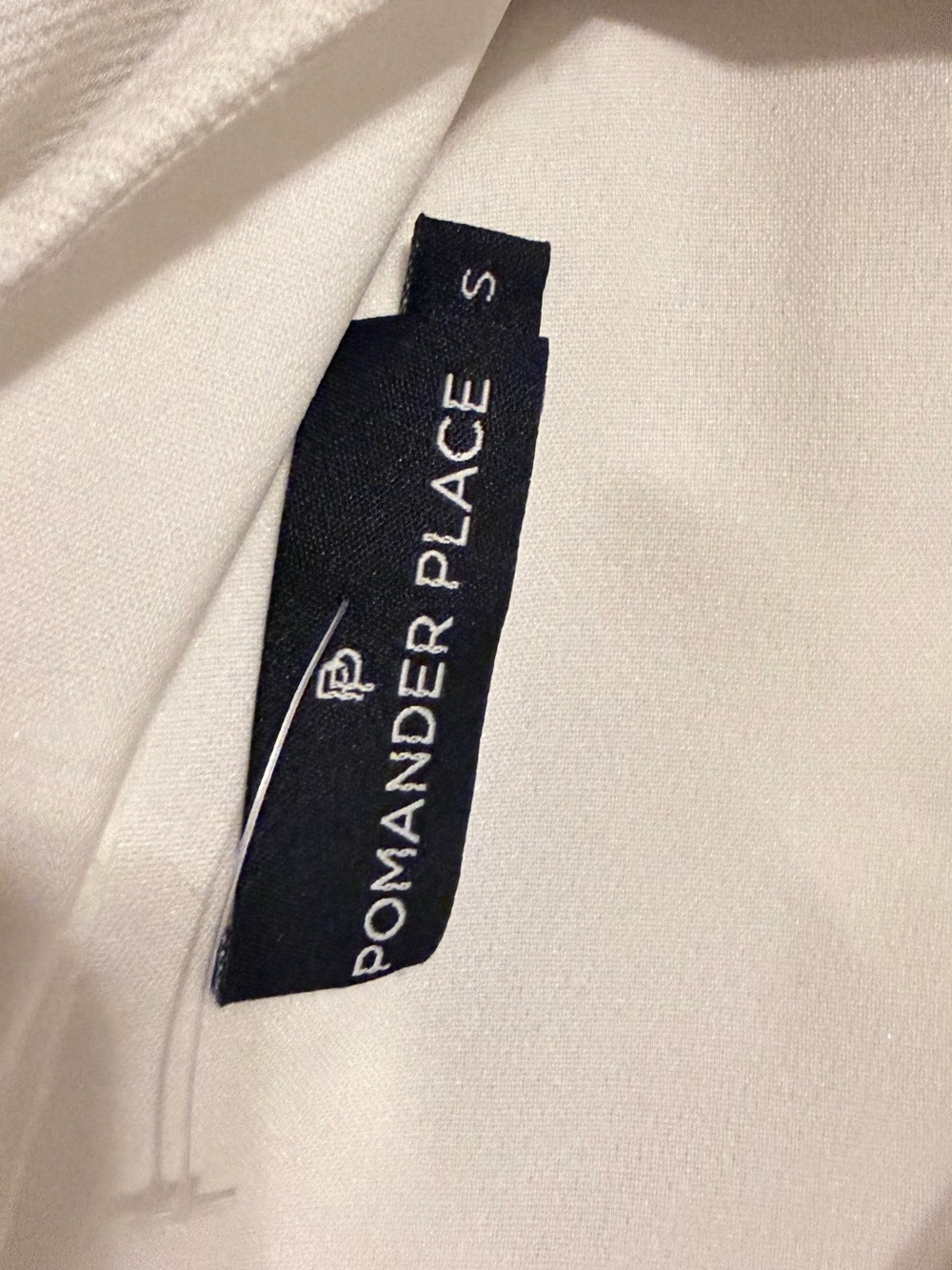 Pomander Place White Ruffle Neck Sleeveless Top - Picture 6 of 8